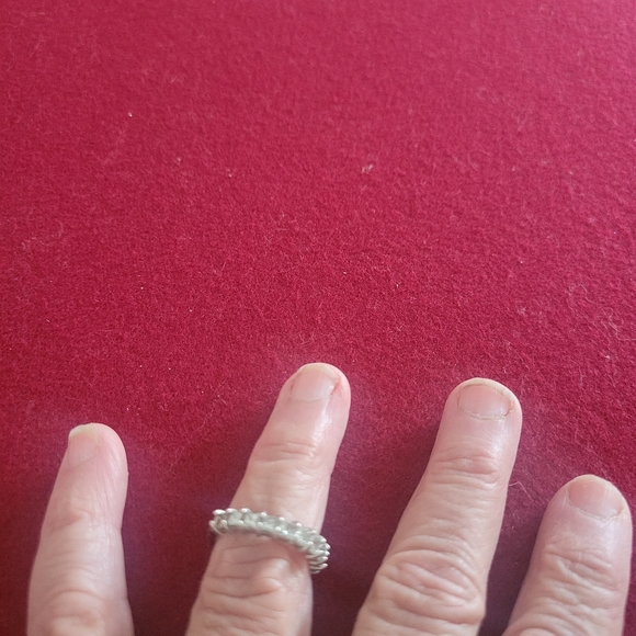 Ring - Picture 3 of 3